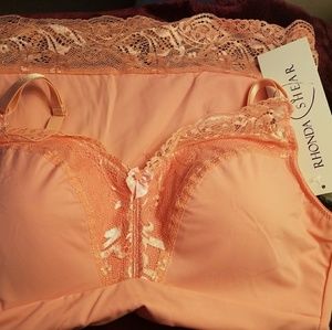 Pin-up lace Camisole